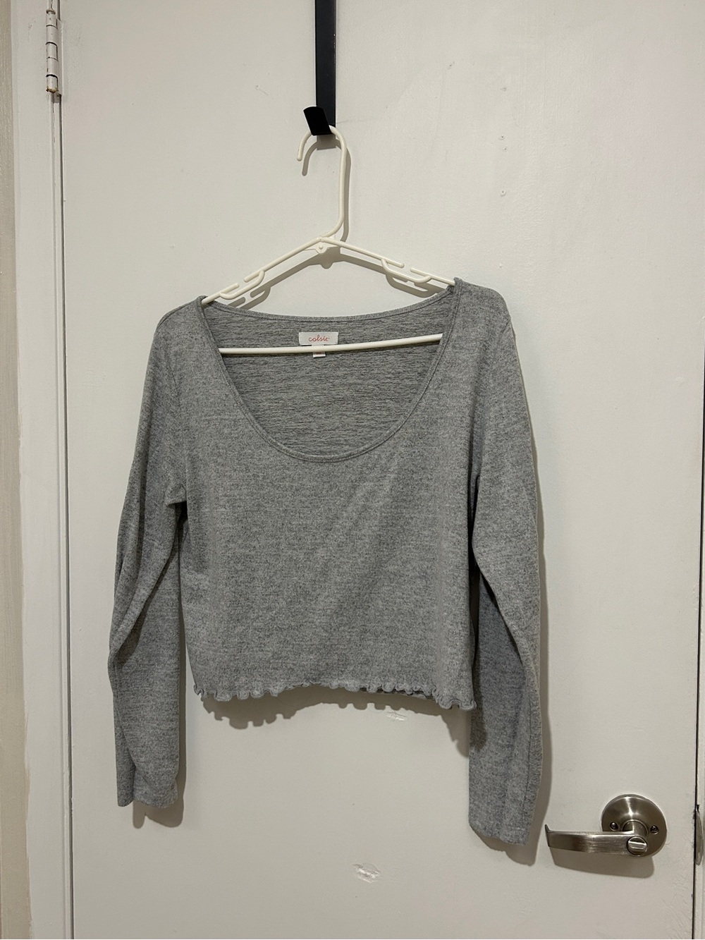 Colsie grey long sleeve crop